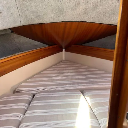 Tekne Nuit Insolite Sur Un Bateau