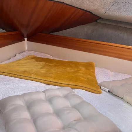Nuit Insolite Sur Un Bateau Bateau-hôtel *